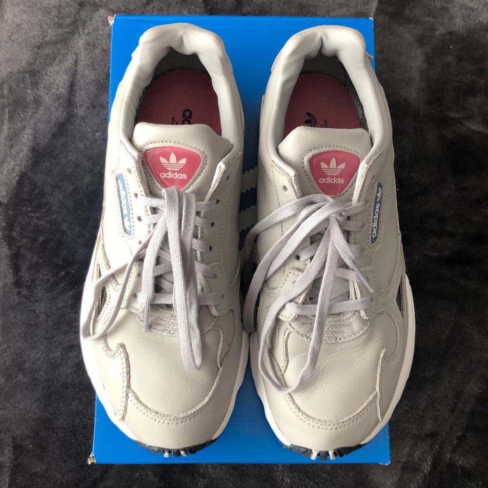 Women’s ADIDAS Falcon Sneaker Grey/Blue/Pink